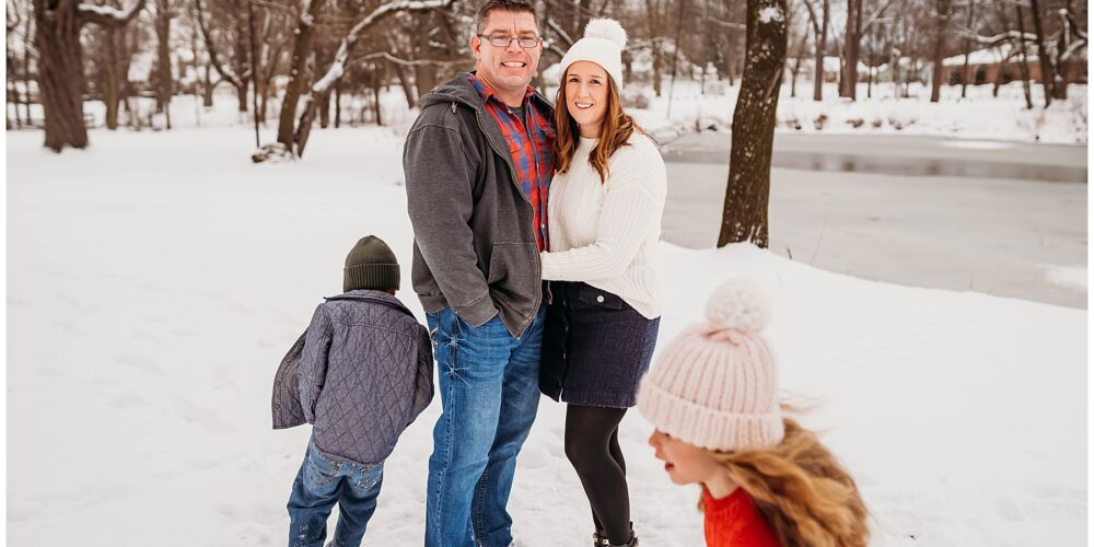 Michigan Winter Fun | Family Session | Adrian, MI Photographer